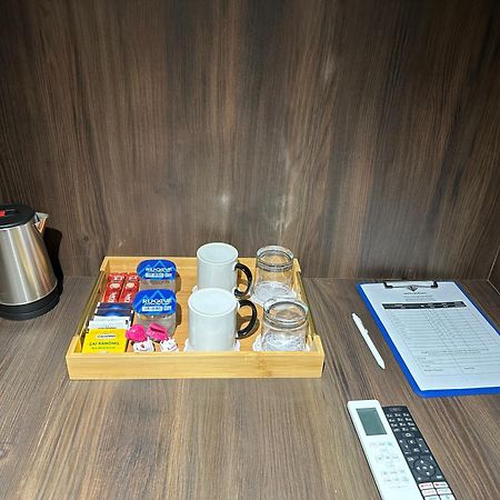 Hotel Europa Prishtina Prishtine Bagian luar foto