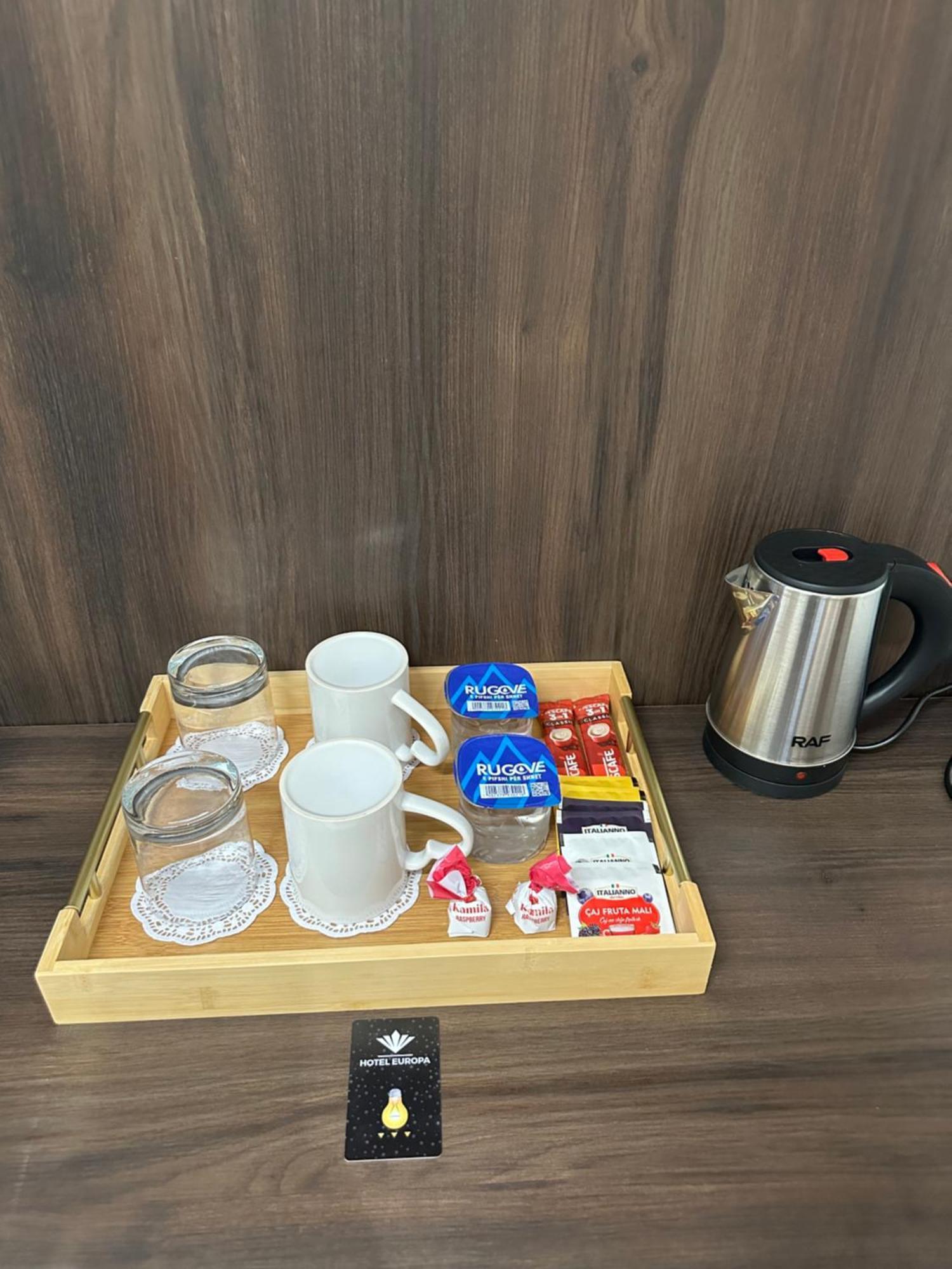 Hotel Europa Prishtina Prishtine Bagian luar foto