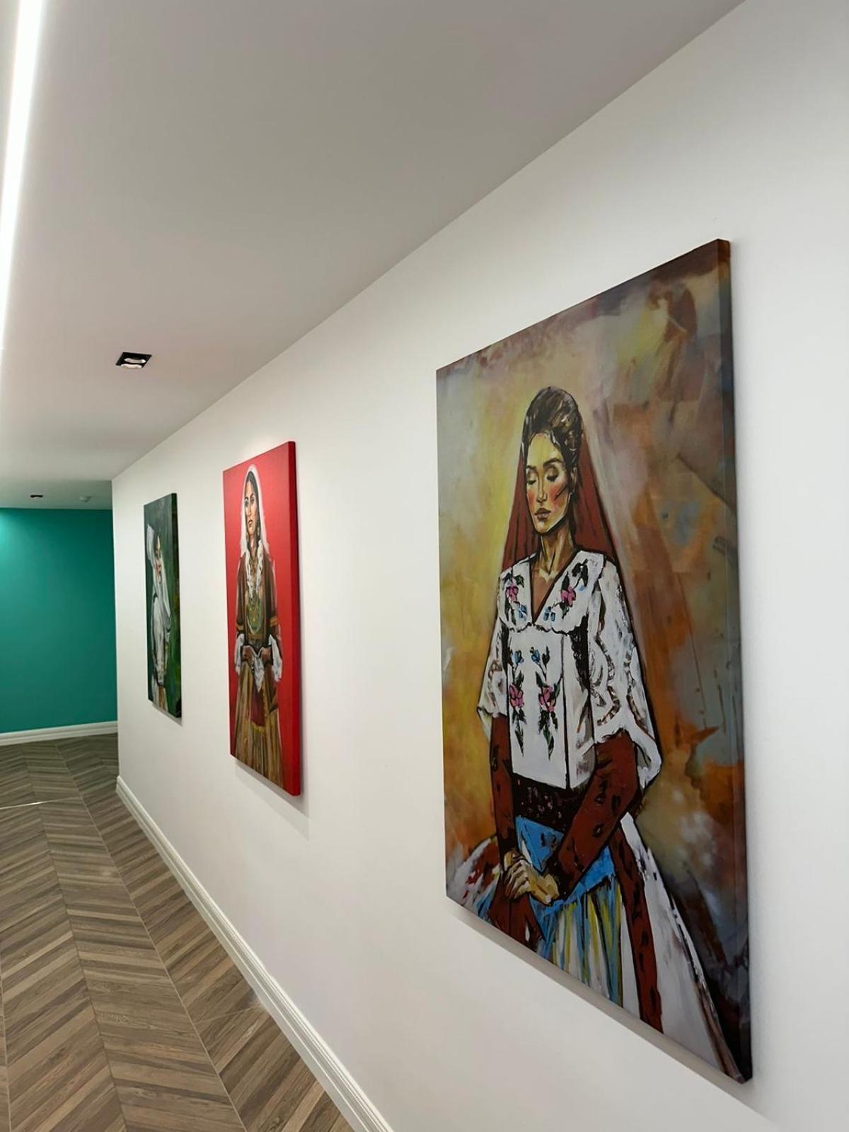 Hotel Europa Prishtina Prishtine Bagian luar foto