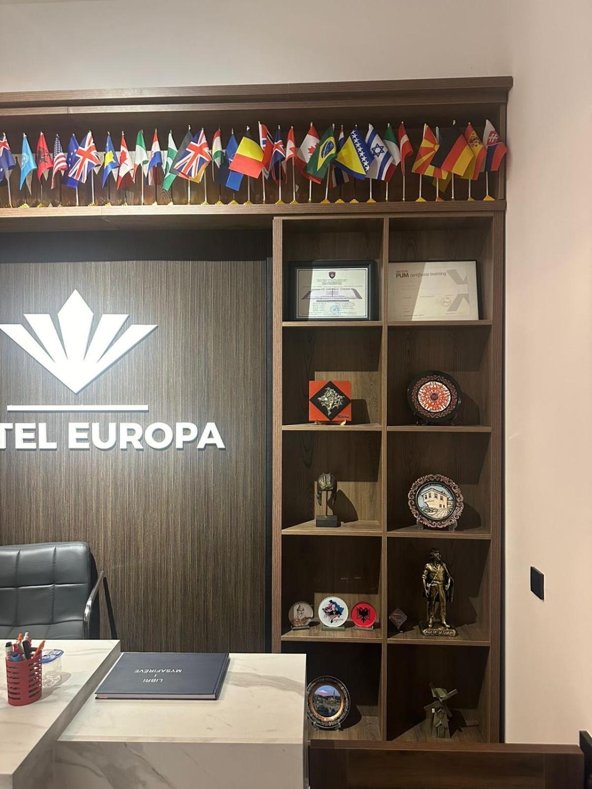 Hotel Europa Prishtina Prishtine Bagian luar foto